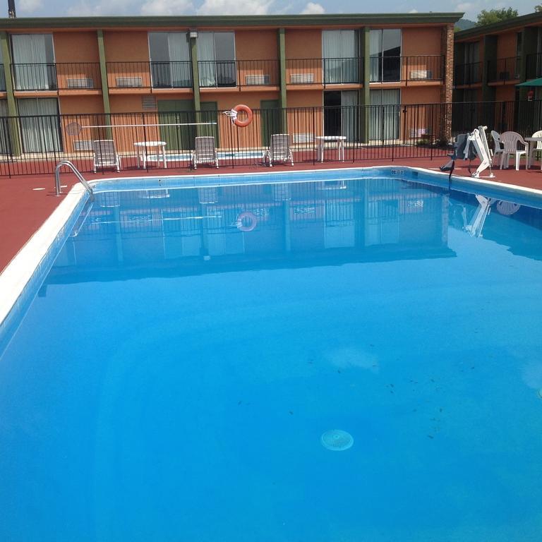 Отель Baymont By Wyndham Salem Roanoke Area Экстерьер фото
