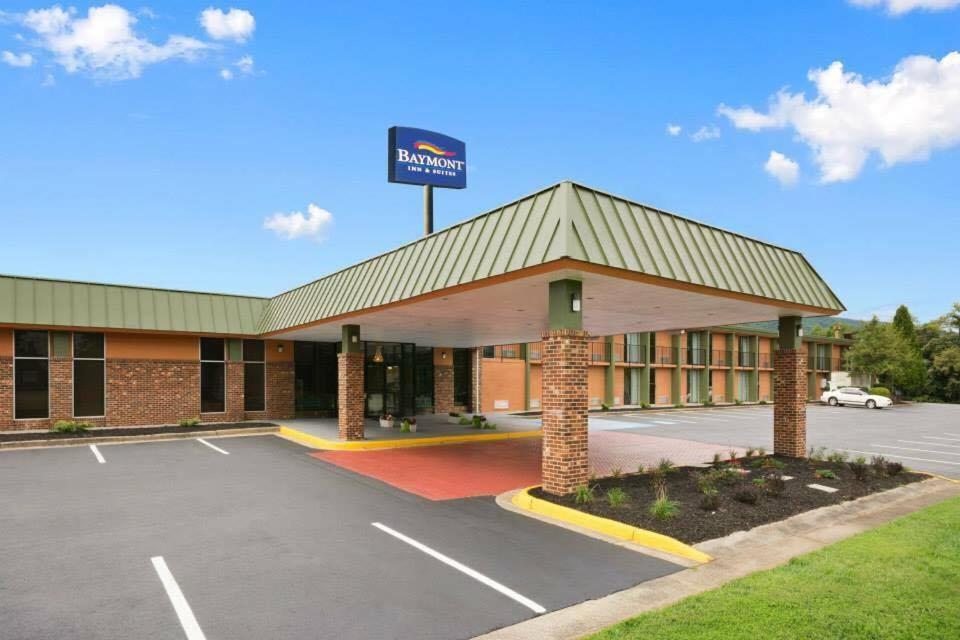 Отель Baymont By Wyndham Salem Roanoke Area Экстерьер фото